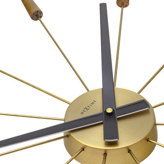 NeXtime NE-2610BR Grote Wandklok - 58cm - Stille Klok -Walnoot Hout - &quot;Plug-Inn&quot;