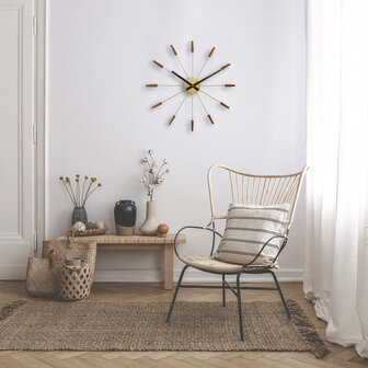 NeXtime NE-2610BR Grote Wandklok - 58cm - Stille Klok -Walnoot Hout - &quot;Plug-Inn&quot;