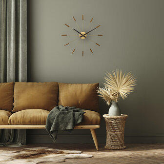 NeXtime NE-2610BR Grote Wandklok - 58cm - Stille Klok -Walnoot Hout - &quot;Plug-Inn&quot;